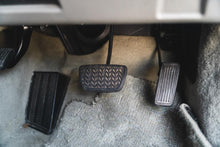 Load image into Gallery viewer, 1997 Toyota Chaser Avante 2.5