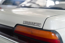 Load image into Gallery viewer, 1989 Nissan Laurel