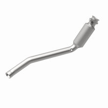 Load image into Gallery viewer, MagnaFlow DF Conv 2010-2013 Landrover LR4 V8 5 OEM Underbody