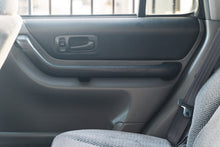 Load image into Gallery viewer, 1996 Honda CRV