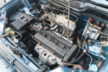 Load image into Gallery viewer, 1996 Honda CRV
