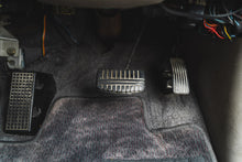 Load image into Gallery viewer, 1995 Mitsubishi Delica