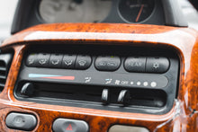 Load image into Gallery viewer, 1995 Mitsubishi Delica