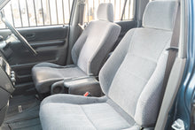 Load image into Gallery viewer, 1996 Honda CRV