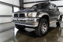 Load image into Gallery viewer, 1996 Toyota Hilux