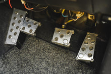 Load image into Gallery viewer, 1990 Nissan Skyline GTS-4