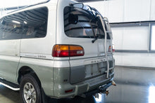 Load image into Gallery viewer, 1995 Mitsubishi Delica
