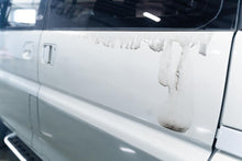 Load image into Gallery viewer, 1995 Mitsubishi Delica