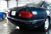 Load image into Gallery viewer, 1996 Mercedes E320 Avantgarde