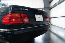 Load image into Gallery viewer, 1996 Mercedes E320 Avantgarde
