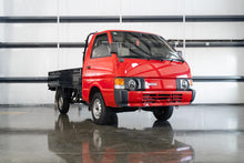 Load image into Gallery viewer, 1988 Nissan Vanette