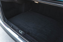 Load image into Gallery viewer, 1996 Mercedes E320 Avantgarde