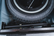 Load image into Gallery viewer, 1996 Mercedes E320 Avantgarde