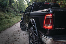 Load image into Gallery viewer, Bushwacker 19-22 Ram 1500 (Excl. Rebel/TRX) 76.3 & 67.4in Bed DRT Style Flares 4pc - Blk / Smooth
