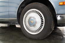 Load image into Gallery viewer, 1997 Toyota Century V12