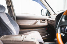 Load image into Gallery viewer, 1992 Toyota Landcruiser