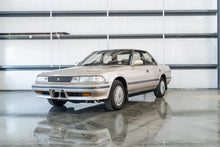 Load image into Gallery viewer, 1990 Toyota Mark II