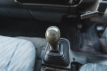 Load image into Gallery viewer, 1995 Mitsubishi Canter