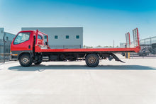 Load image into Gallery viewer, 1995 Mitsubishi Canter