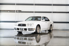 Load image into Gallery viewer, 1996 Nissan Gloria