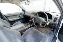 Load image into Gallery viewer, 1996 Nissan Gloria