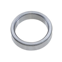 Load image into Gallery viewer, Yukon Gear Toyota Bearing Retainer For 01-02 4Runner / 01-04 Tacoma & 00-06 Tundra