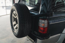 Load image into Gallery viewer, 1996 Toyota Hilux Surf