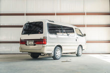Load image into Gallery viewer, 1996 Toyota Hiace