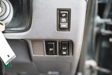 Load image into Gallery viewer, 1996 Toyota Hilux Surf SSR-X