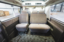 Load image into Gallery viewer, 1996 Toyota Hiace