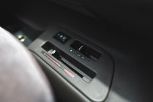 Load image into Gallery viewer, 1996 Toyota Hiace