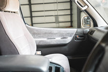 Load image into Gallery viewer, 1996 Toyota Hiace