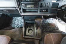 Load image into Gallery viewer, 1996 Toyota Hiace