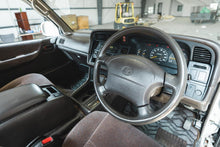 Load image into Gallery viewer, 1996 Toyota Hiace