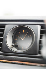 Load image into Gallery viewer, 1995 Nissan Gloria