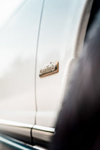 Load image into Gallery viewer, 1995 Nissan Gloria