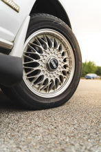 Load image into Gallery viewer, 1995 Nissan Gloria