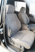 Load image into Gallery viewer, 1996 Toyota Hilux