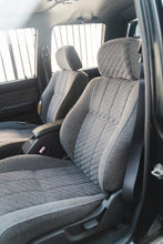 Load image into Gallery viewer, 1996 Toyota Hilux