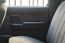 Load image into Gallery viewer, 1996 Toyota Hilux