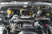 Load image into Gallery viewer, 1996 Toyota Hilux