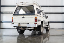 Load image into Gallery viewer, 1990 Toyota Hilux