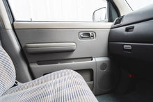 Load image into Gallery viewer, 1997 Honda Stepwgn