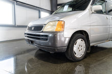 Load image into Gallery viewer, 1997 Honda Stepwgn