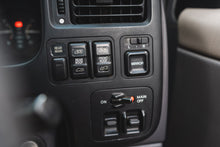 Load image into Gallery viewer, 1997 Honda Stepwgn