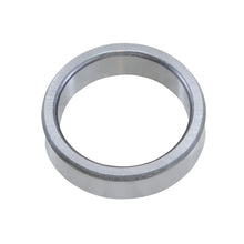 Load image into Gallery viewer, Yukon Gear Toyota Bearing Retainer For 01-02 4Runner / 01-04 Tacoma & 00-06 Tundra