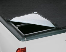 Load image into Gallery viewer, Lund 17-23 Ford F-250/350 Super Duty (6.8ft. Bed) Genesis Snap Tonneau Cover - Black