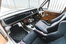 Load image into Gallery viewer, 1989 Datsun Sunny
