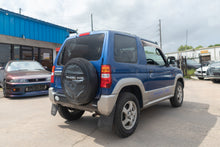 Load image into Gallery viewer, 1998 Mitsubishi Pajero Mini
