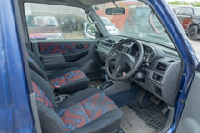 Load image into Gallery viewer, 1998 Mitsubishi Pajero Mini
